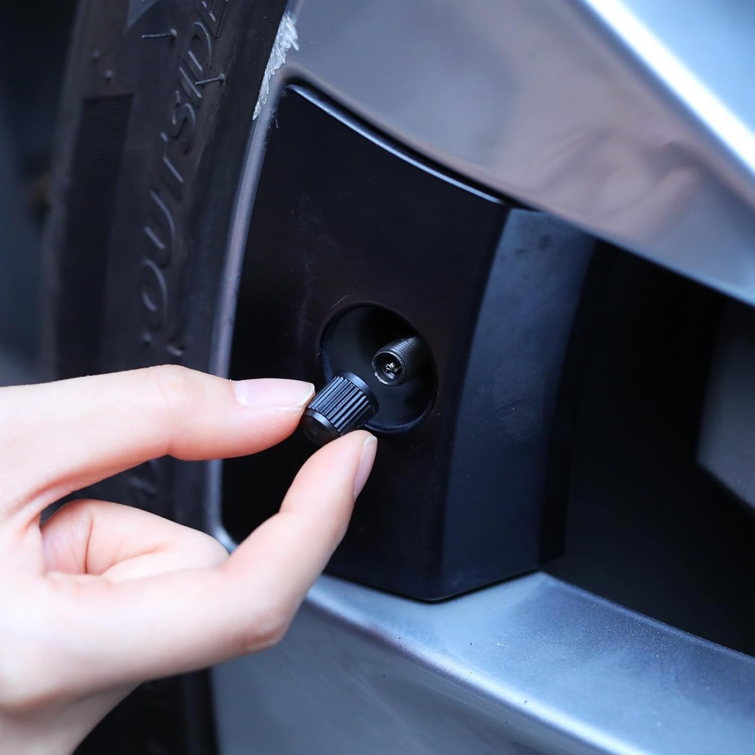 20 Pcs Tire Valve Stem Caps Car Tire Caps Plastic Universal Black Valve Stem Covers for Bike Bicycle Cars SUV Trucks Motorcycles